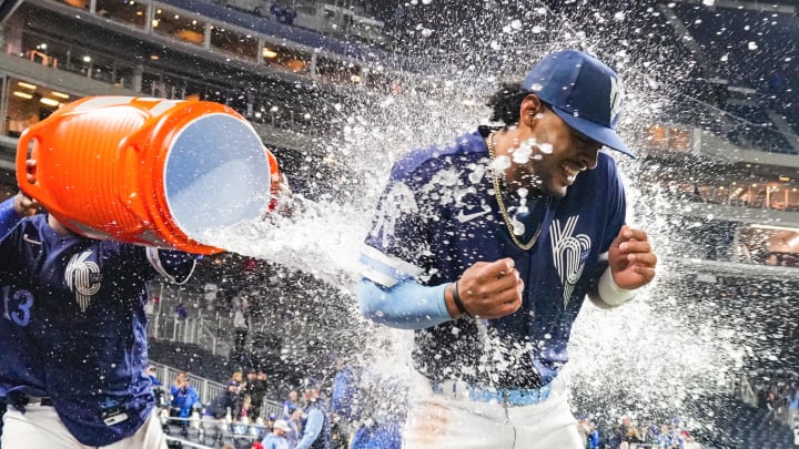 Find Cardinals vs. Royals predictions, betting odds, moneyline, spread, over/under and more for the May 4 MLB matchup. Find Cardinals vs. Royals predictions, betting odds, moneyline, spread, over/under and more for the May 4 MLB matchup.
