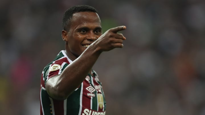 Arias marcou o gol decisivo do Fluminense