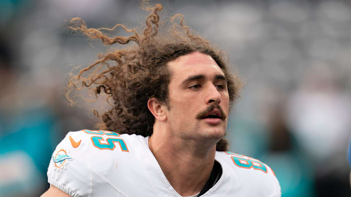 Miami Dolphins tight end Greg Dulcich