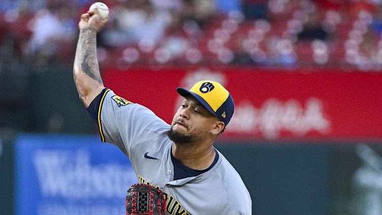 Aug 20, 2024; St. Louis, Missouri, USA;  Milwaukee Brewers starting pitcher Frankie Montas (47) pitches against the St. Louis Cardinals during the first inning at Busch Stadium. Mandatory Credit: Jeff Curry-USA TODAY Sports