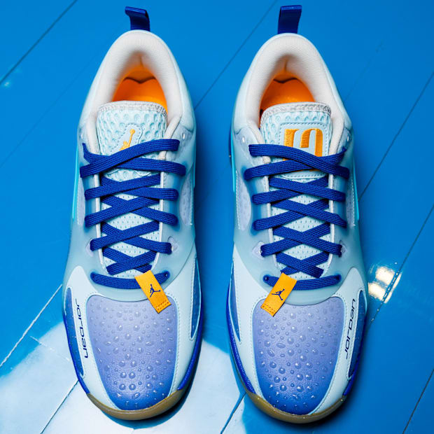 沸騰ブラドン Kiki guard Bruins UCLA Rice Jordan player-exclusive unveils スニーカー