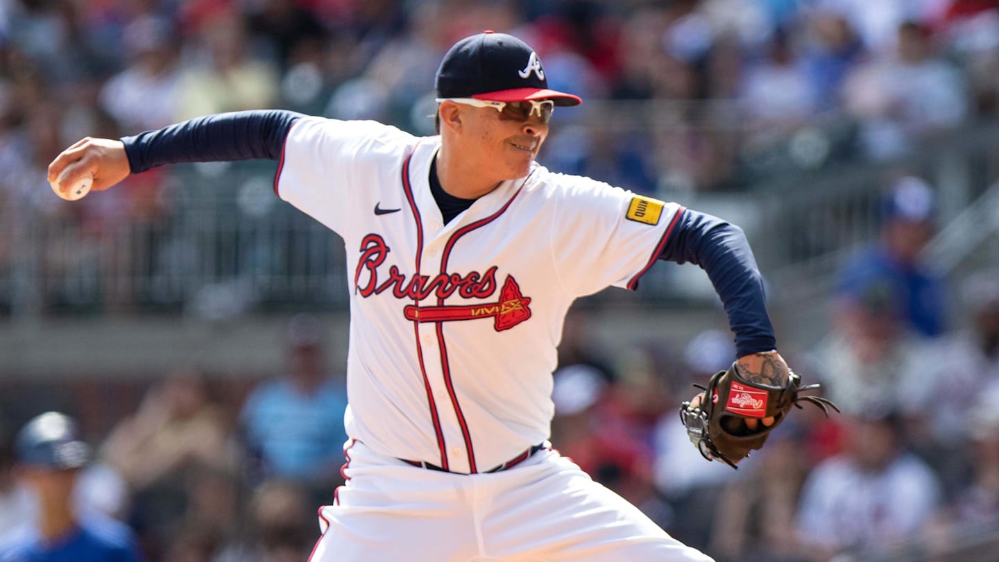Braves Add Reliever Chavez, Place Starter Schwellenbach on 60-Day IL
