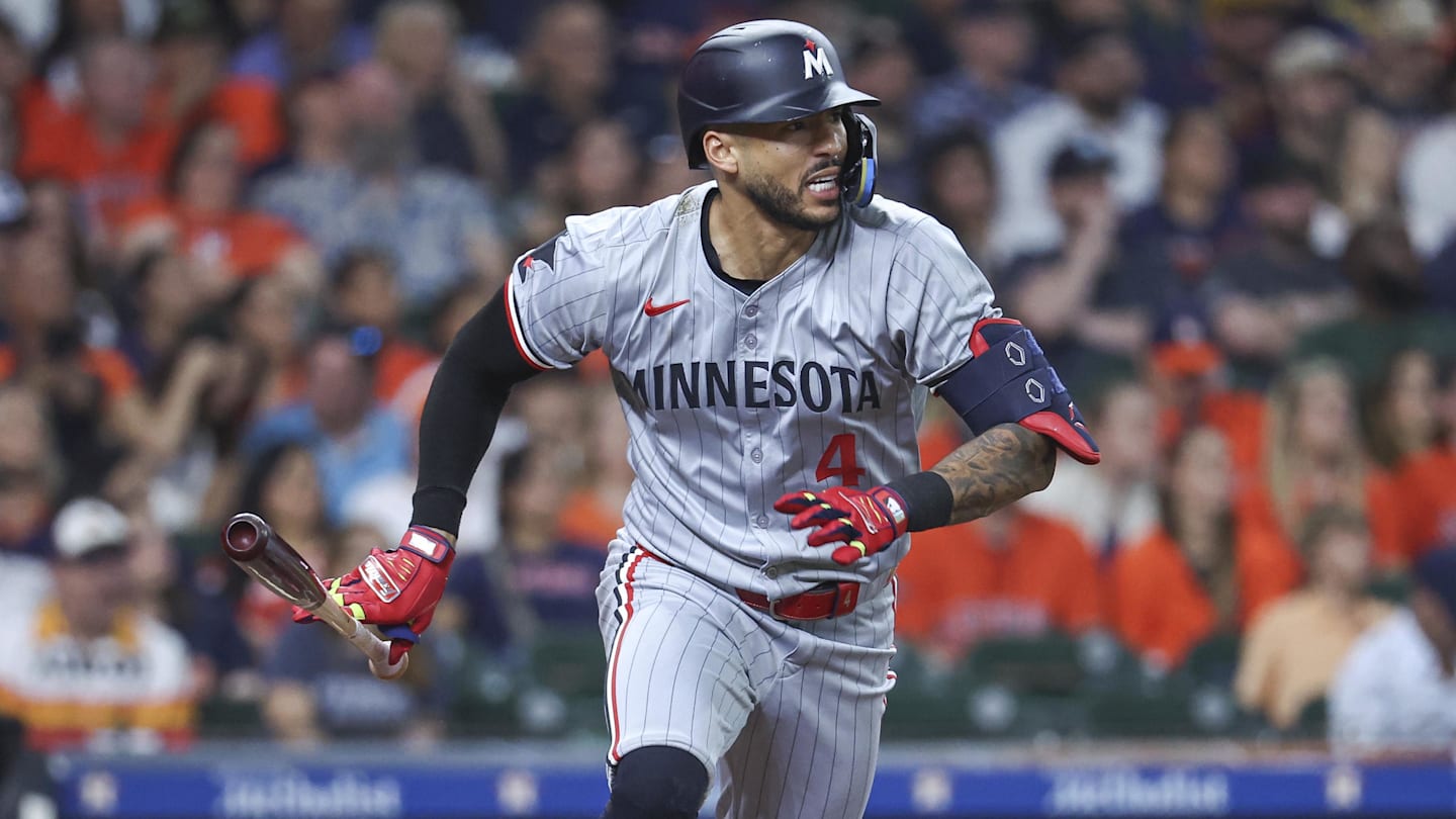 Insider Shares Latest About Possible Astros Reunion With Carlos Correa