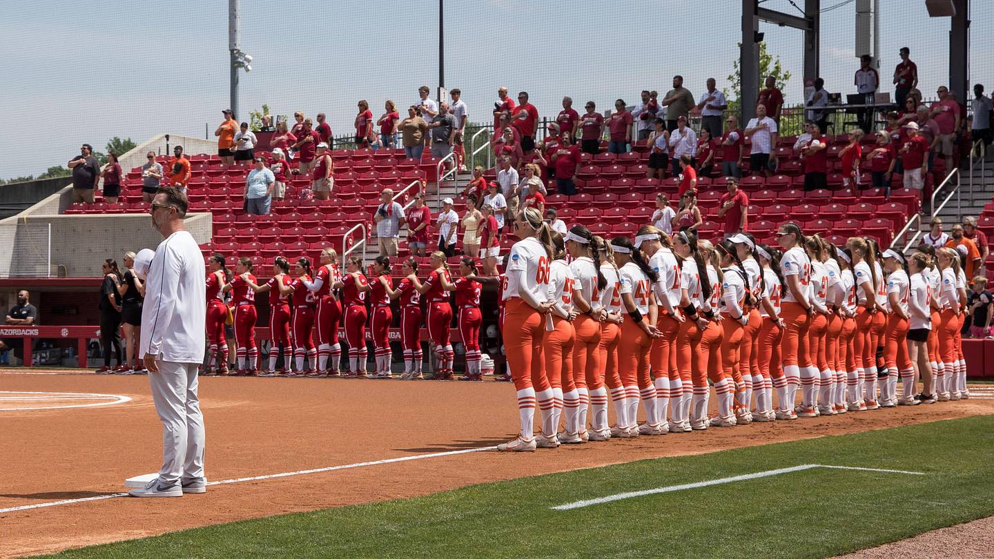Cowgirl Softballはバージニアの技術転送を追加します