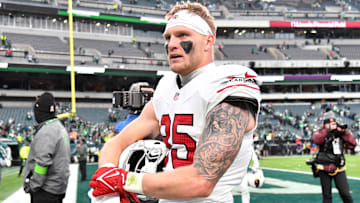 Dec 31, 2023; Philadelphia, Pennsylvania, USA; Arizona Cardinals tight end Trey McBride (85) runs