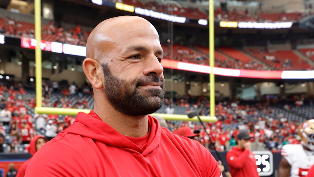 San Francisco 49ers defensive coordinator Robert Saleh