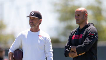 San Francisco 49ers head coach Kyle Shanahan (L) and defensive coordinator Robert Saleh (R)