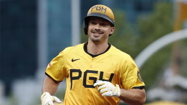 Pittsburgh Pirates designated hitter Bryan Reynolds (10) circles the bases on a two run home run against the New York Mets during the fifth inning at PNC Park.