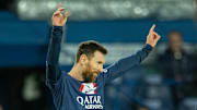 Messi offre la victoire au PSG sur coup-franc 