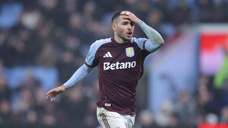 Emi Buendía scratching his head.