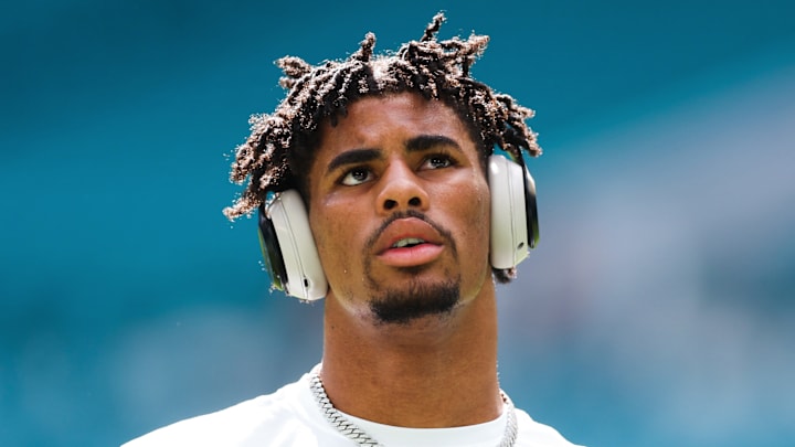 Buffalo Bills v Miami Dolphins - NFL 2025