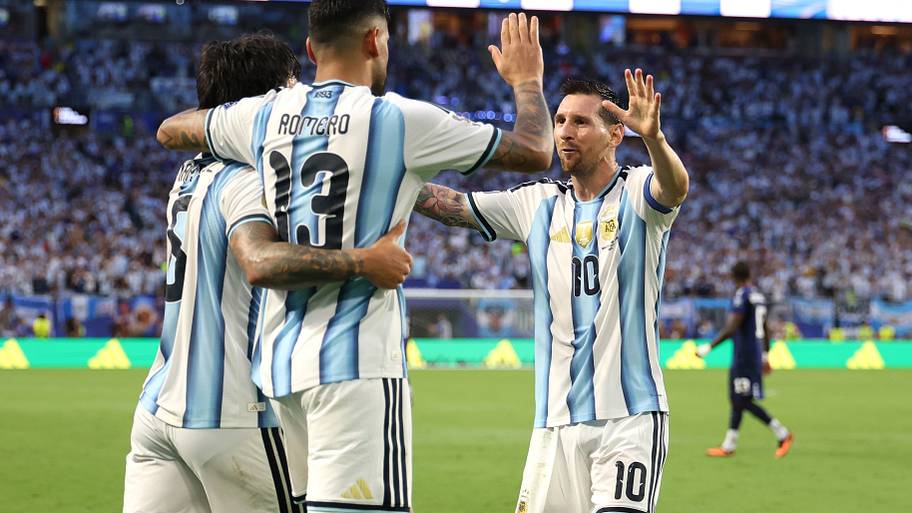 Lionel Messi, Cristian Romero, Lisandro Martínez.