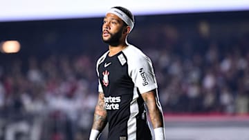 Memphis Depay segue buscando retomar o seu melhor nível no Corinthians
