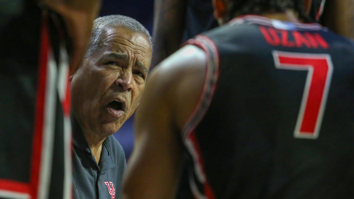 AP Top 25 Poll: Houston makes jump in updated college basketball rankings