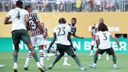 Chalobah encostou a mão na bola em lance polêmico no jogo do Fluminense