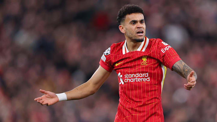 Luis Díaz segue com futuro indefinido no Liverpool Luis Díaz segue com futuro indefinido no Liverpool