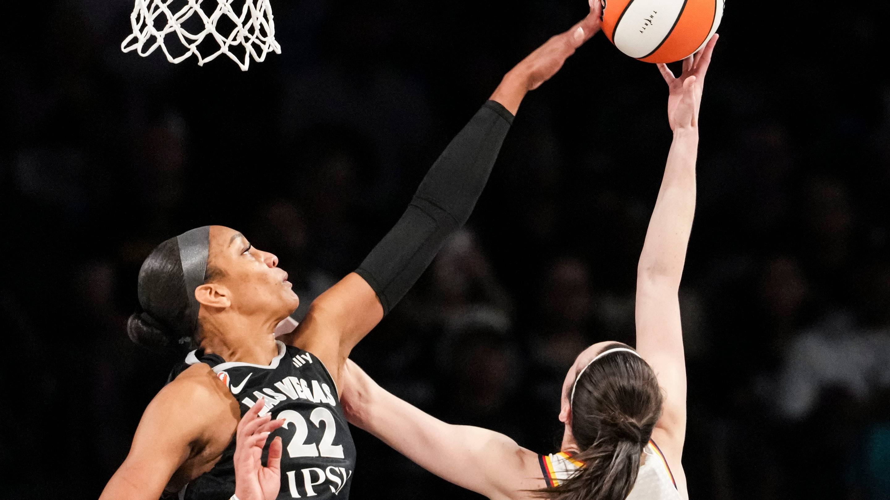 Aces Put Fever on Brink With Dominant Playoff Performance: Game 1 Takeaways