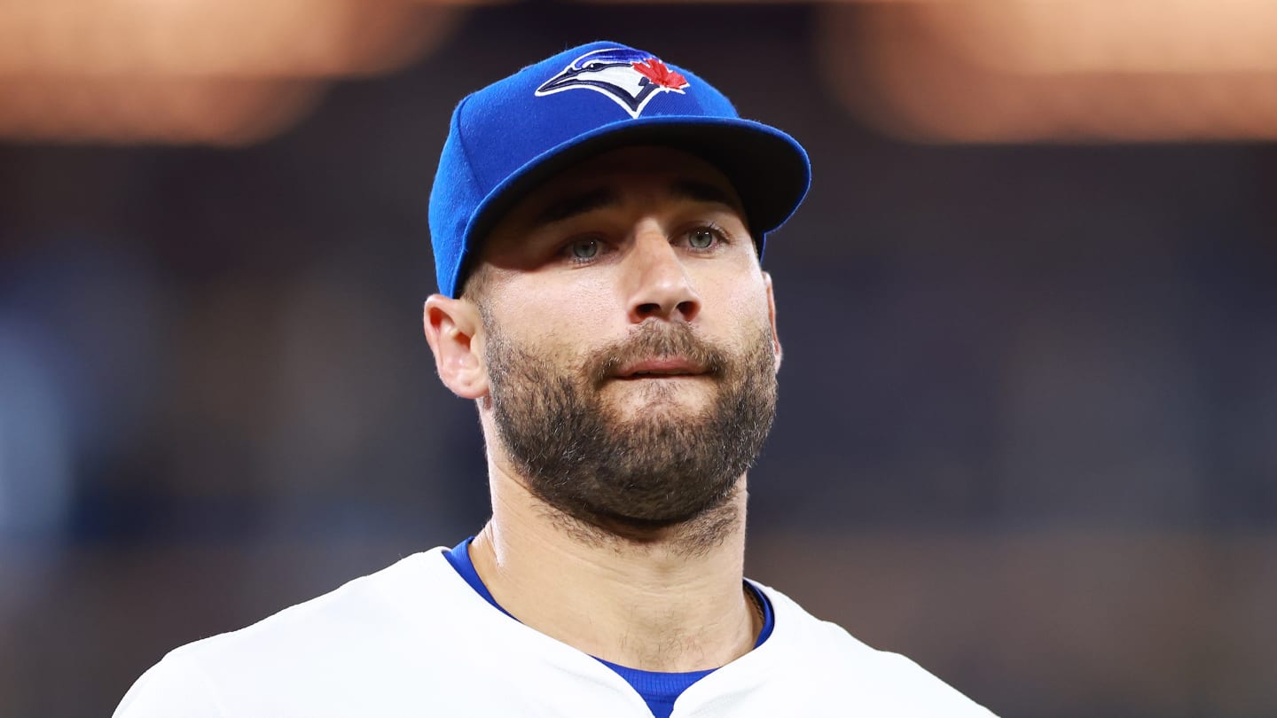 Blue Jays seemingly start roster shakeup by placing struggling outfielder on waivers