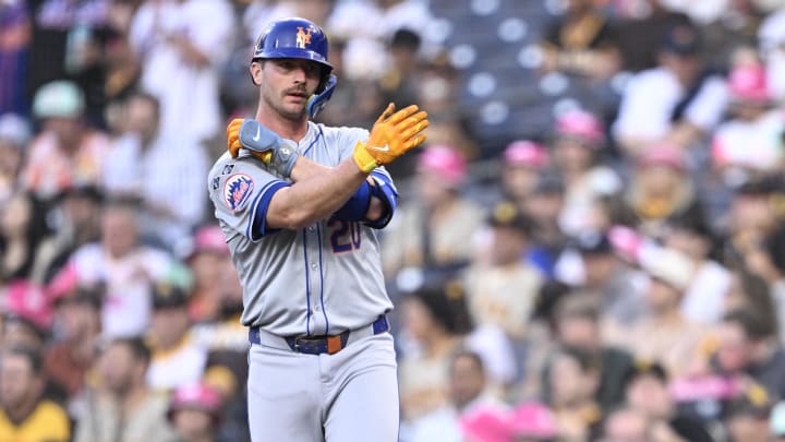 Aug 22, 2024; San Diego, California, USA; New York Mets first baseman Pete Alonso (20) celebrates after hitting a single against the San Diego Padres during the first inning at Petco Park. Mandatory Credit: Orlando Ramirez-USA TODAY Sports