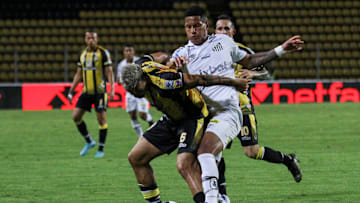 Santos e Deportivo Táchira brigam por vaga na Vila Belmiro