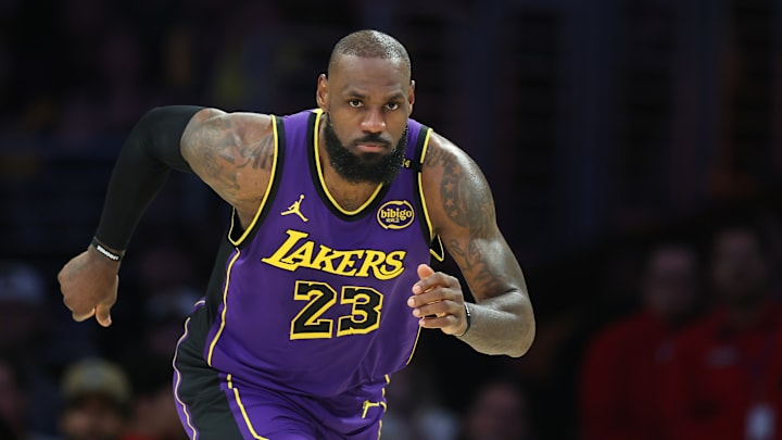 LeBron James and the Lakers are doing everything in their power to run down the Grizzlies and the Nuggets for the 2-seed in the Western Conference.