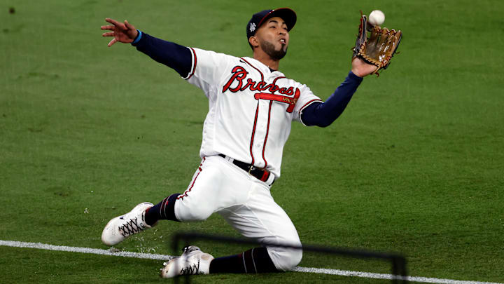 Eddie Rosario juega en el jardín izquierdo