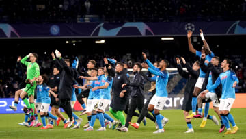 Napoli garantiu a classificação para as quartas de final da Liga dos Campeões com duas boas vitórias contra o Eintracht Frankfurt