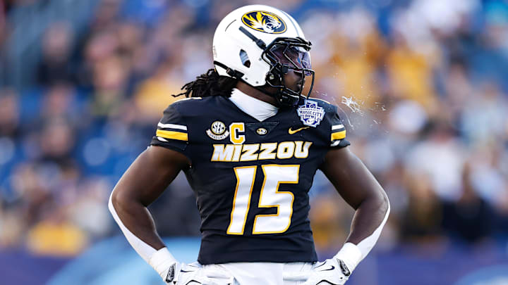 Denver Broncos, Johnny Walker Jr