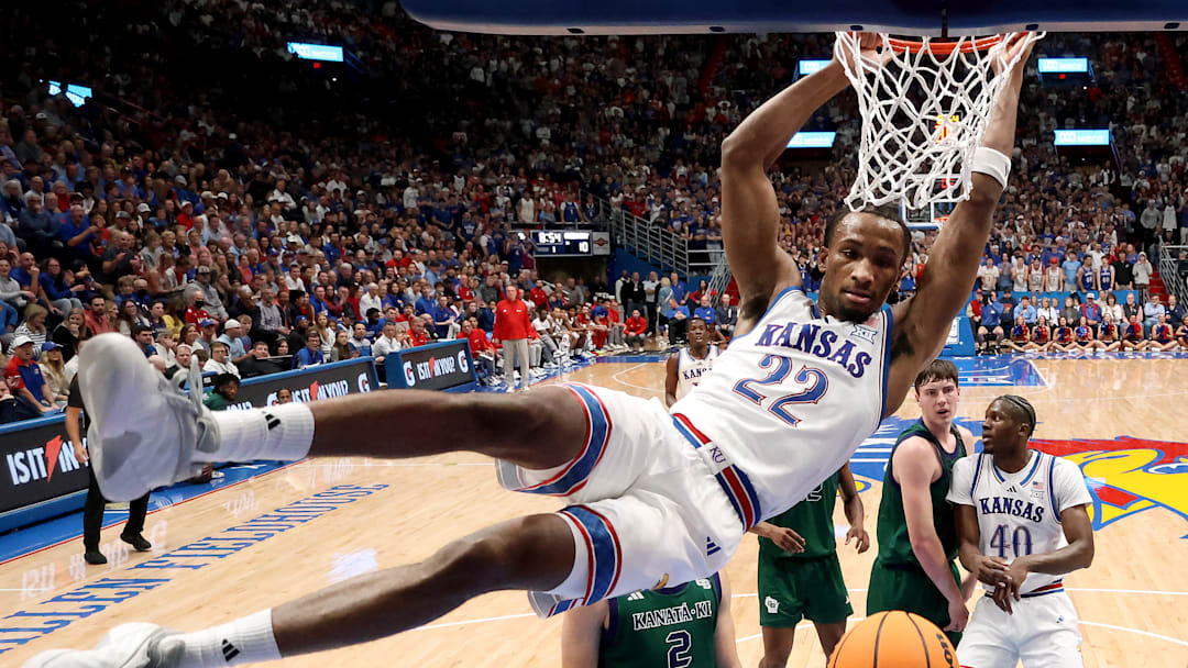 Kansas basketball star Darryn Peterson with the dunk