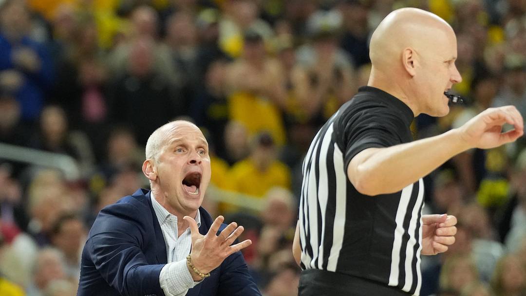 Apr 6, 2026; Indianapolis, IN, USA; Connecticut Huskies head coach Dan Hurley reacts against the Michigan Wolverines in the second half during the national championship of the Final Four of the men's 2026 NCAA Tournament at Lucas Oil Stadium. Apr 6, 2026; Indianapolis, IN, USA; Connecticut Huskies head coach Dan Hurley reacts against the Michigan Wolverines in the second half during the national championship of the Final Four of the men's 2026 NCAA Tournament at Lucas Oil Stadium.