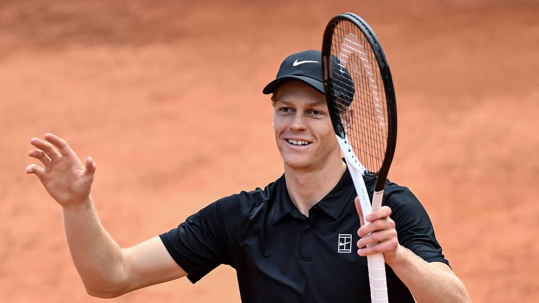 Jannik Sinner defeated Daniil Medvedev in the Italian Open.