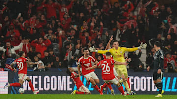 Trubin, goleiro do Benfica, marcou o gol da classificação da equipe aos playoffs Trubin, goleiro do Benfica, marcou o gol da classificação da equipe aos playoffs
