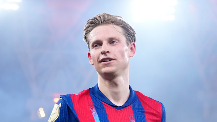 Frenkie de Jong fait l'unanimité au FC Barcelone.