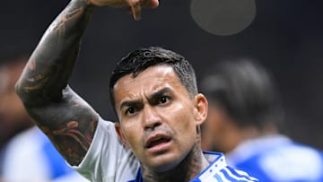 Atacante estava no maior rival