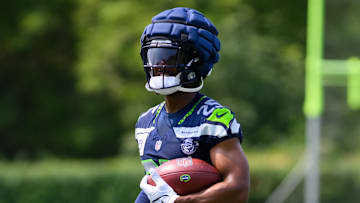 Seattle Seahawks running back Kenny McIntosh