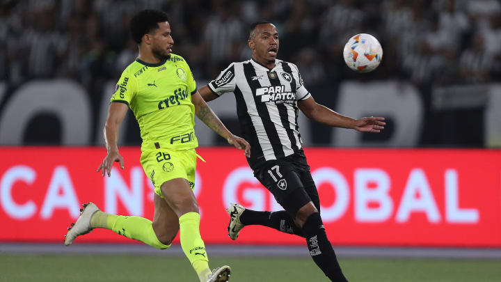 Botafogo venceu o jogo de ida por 2 a 1, no Nilton Santos