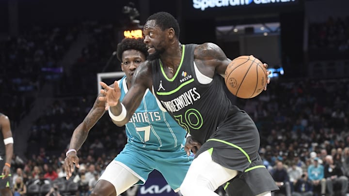 Damion Baugh, Julius Randle