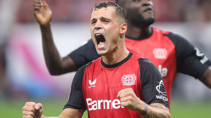Granit Xhaka a inscrit un but phénoménal avec le Bayer Leverkusen Granit Xhaka a inscrit un but phénoménal avec le Bayer Leverkusen