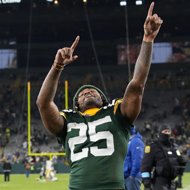 Green Bay Packers cornerback Keisean Nixon (25) celebrates a blowout victory over the Saints.
