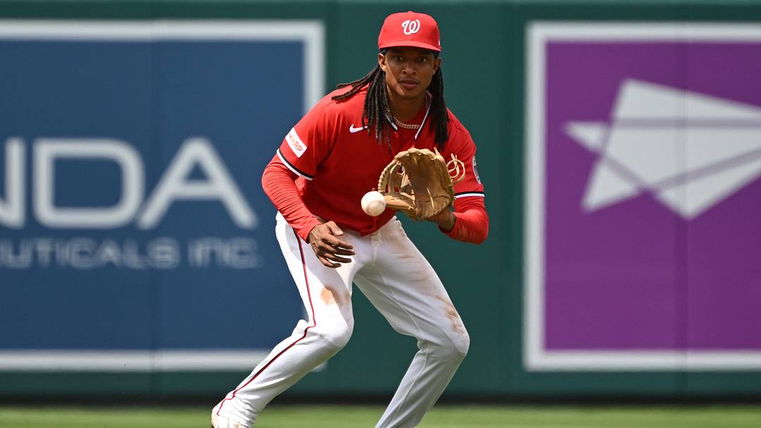 Jun 14, 2026; Washington, District of Columbia, USA; Washington Nationals shortstop CJ Abrams (5) fields a ground ball against the Seattle Mariners during the sixth inning at Nationals Park. Mandatory Credit: Rafael Suanes-Imagn Images Jun 14, 2026; Washington, District of Columbia, USA; Washington Nationals shortstop CJ Abrams (5) fields a ground ball against the Seattle Mariners during the sixth inning at Nationals Park. Mandatory Credit: Rafael Suanes-Imagn Images