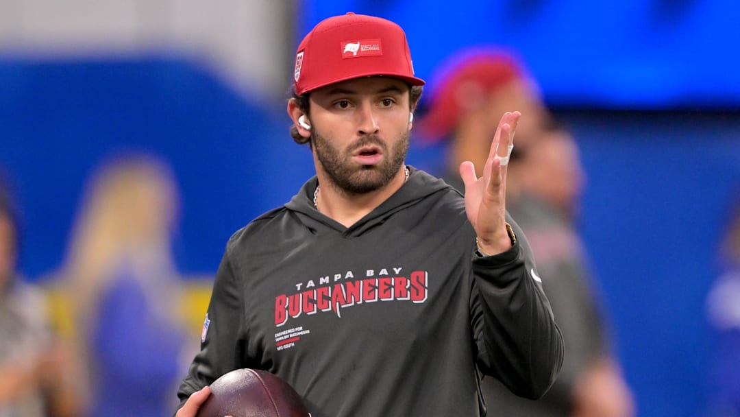Tampa Bay Buccaneers quarterback Baker Mayfield (6) is the Start 'Em choice for fantasy football managers in his Week 15 matchup against the Atlanta Falcons.
