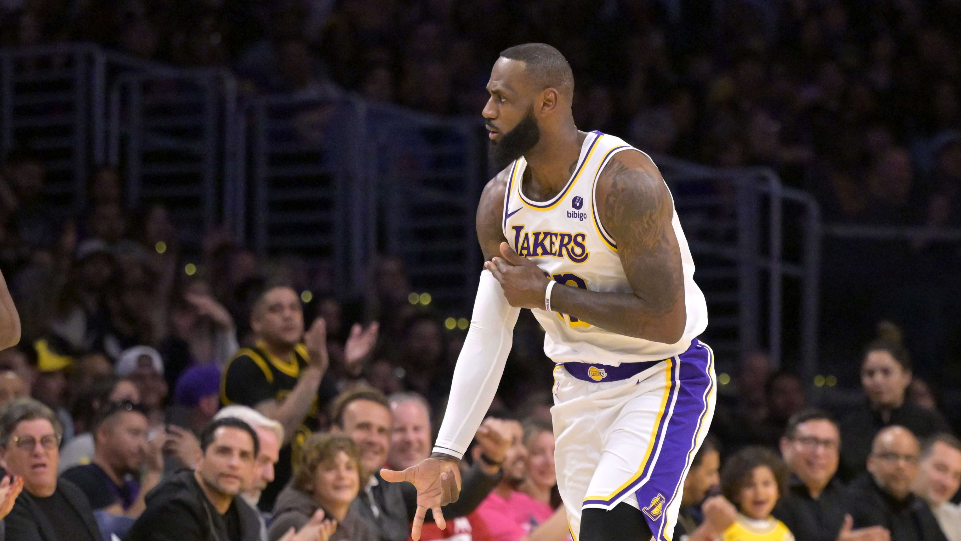 Former Lakers forward calls LeBron James the GOAT