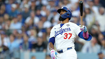 World Series - Toronto Blue Jays v Los Angeles Dodgers - Game Three