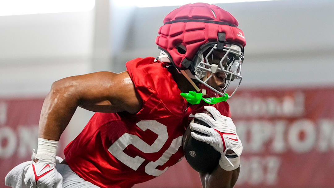 Ohio State Buckeyes running back James Peoples (20) runs during spring football practice at the Woody Hayes Athletic Center in Columbus on March 19, 2025.