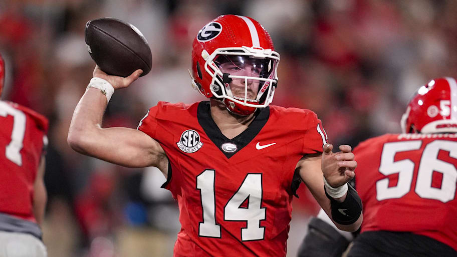 Gunner Stockton throws the ball