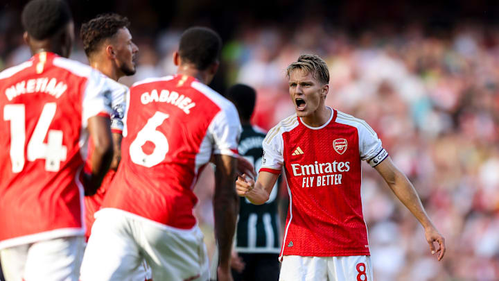 Arsenal FC v Manchester United - Premier League Arsenal FC v Manchester United - Premier League