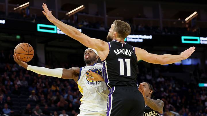 Sacramento Kings v Golden State Warriors