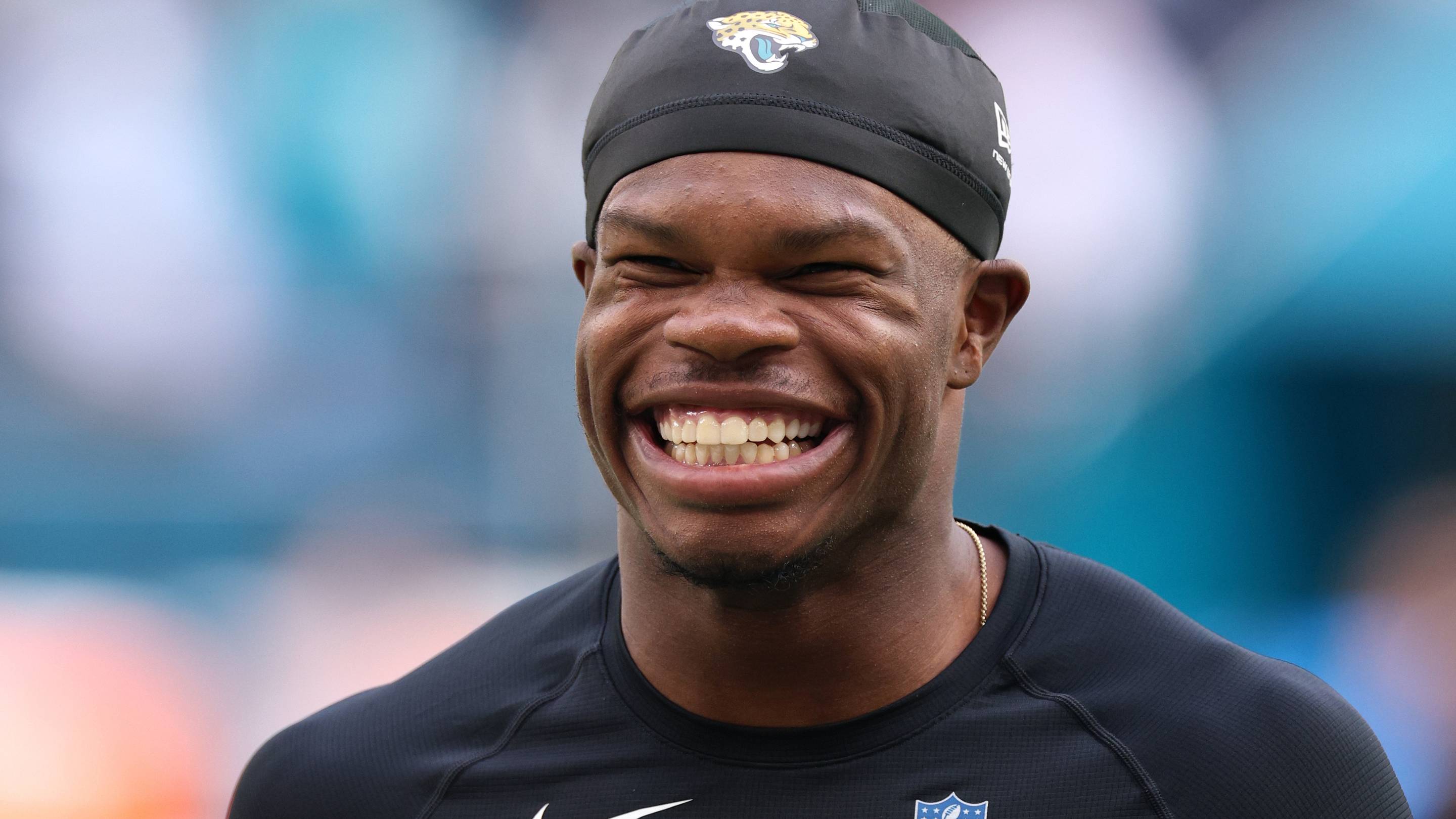 Travis Hunter still giving Jaguars bang for their buck despite not playing WR