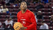 Mar 19, 2025; Wichita, KS, USA;  Georgia Bulldogs forward RJ Godfrey (10) prepares to shoo the ball during a practice session at Intrust Bank Arena.