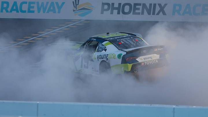Aric Almirola, Joe Gibbs Racing, Phoenix Raceway, NASCAR